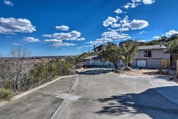 Casa Rurale Charming Texas Home W/ Stunning Canyon Views!