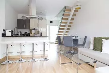 Grand Central Apartments By Paymán Club