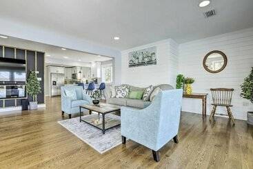 بيت ريفى Lakefront Home: 2 Mi To Air Line State Park Trail!