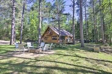 Landhus Deerskin Lodge W/ Boat Dock & Fire Pit!