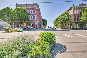 Port Townsend Cottage Near Wineries & Golf