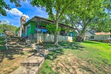 Hus på landet Vibrant Kingsland Retreat W/ Waterfront Views