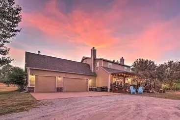 Mökkimajoitus 15 Acre Retreat Near Dtwn Tulsa & Skiatook Lake