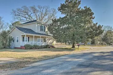 コテージ Columbia Home W/ Spacious Yard < 2 Mi To Dtwn