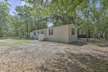 Mökkimajoitus Cozy Florida Getaway, 14 Mi To Royal Springs!