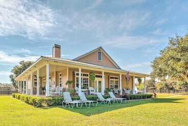 Dom wiejski House W/ Wraparound Porch, 1/2 Mi To Lake!
