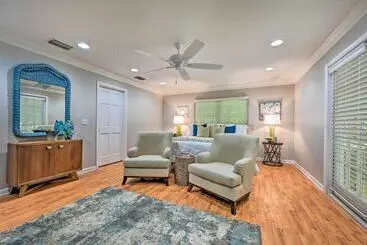 コテージ Huge Lutz Family Retreat W/ Game Room & Pool!