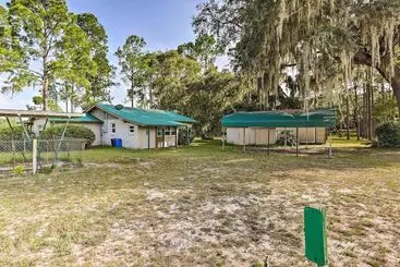 Lakeside Crescent City Cottage: Boat + Dock!