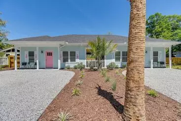 Mökkimajoitus Lovely Vacation Home ~ 1 Mi To Ocean Isle Beach!