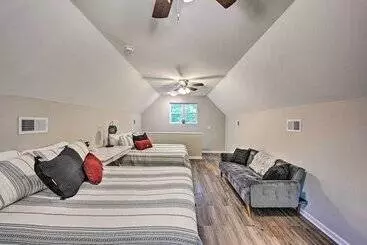 Pet Friendly Central Cottage: 2 Miles To Clemson!