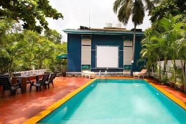 Hibis Hotels And Resorts