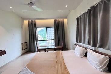 Hotell Sumanchandra Suites