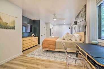 Сельский дом Sweetfern Gouldsboro Cabin: Deck + Lake Access