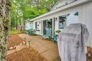 Cozy Waterfront Hale Cottage On Long Lake!