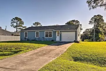 コテージ Modern North Port Gem Near Beaches, Golf, & Shops!