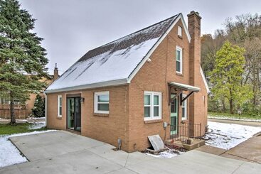 کلبه Renovated Historic Home < 1 Mile To Eagle Point!