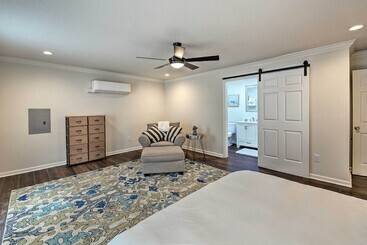 بيت ريفى Boat Dock & Kayaks: Waterfront Hot Springs Home!