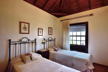 کلبه Corral De Payo Grande