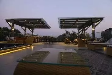 The Pristine Hotel Kanpur