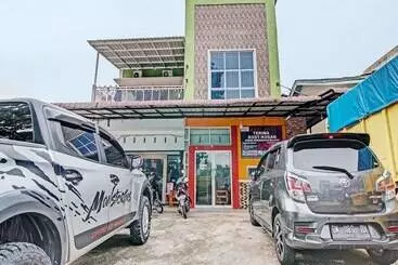 هتل Penginapan Arfi Syariah By Oyo
