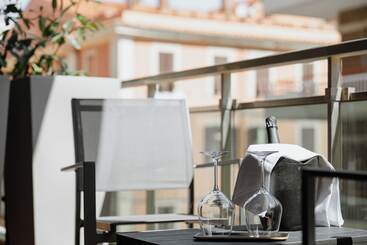 پانسیون Be Your Home   Riviera Suites