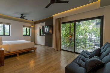 Cristalino Lagoon Front Hotel, Restaurant & Spa