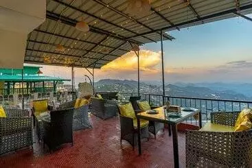 Hotel Artbuzz Mussoorie