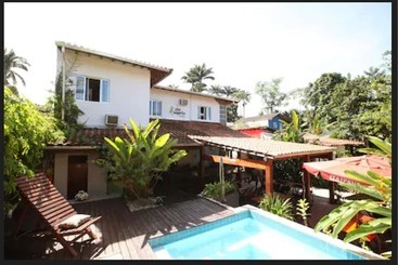 هاستل Che Lagarto Paraty