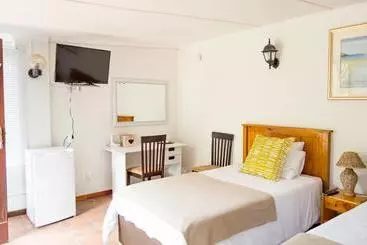 پانسیون Amanzi Guest House