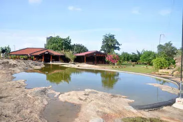 استراحتگاه Bandagiri Village