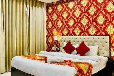 Blueberry Hotel Zirakpur A Family Hotel With Spacious And Hygenic Rooms