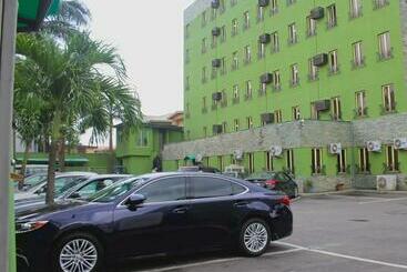 هتل Etraver Hospitality