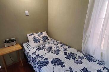 پانسیون Joe S Accomodation