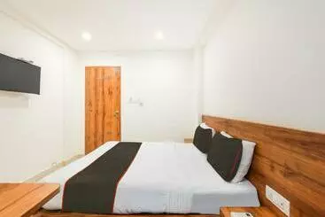 Hotel Collection O M&m Hospitality Kiap Airport Back Gate