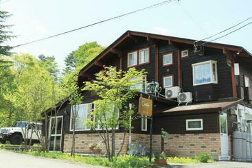 Hostel Urabandai Cranes