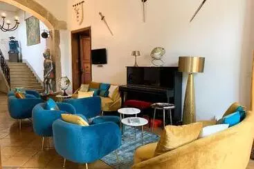 Hotel Chateau Chapeau Cornu