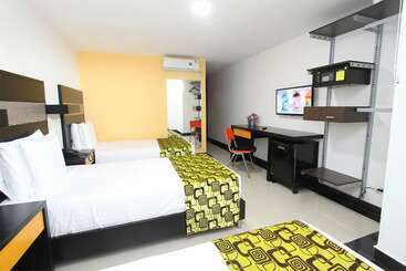 فندق Genova Prado