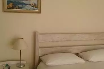Nell's B&b