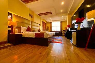 Hotel Ramawati Lodge