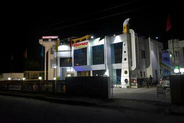Hotel Shree Ji Resort