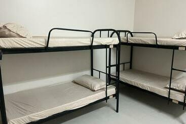 The Thirty Hostel نزل