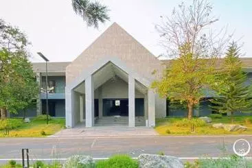 See Stars & Forest Resort