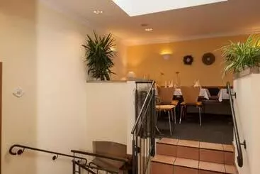 ホテル Linde Restaurant &