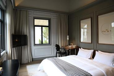 Hotel Bamboo Retreat