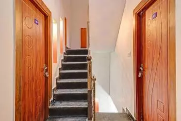 Oyo Flagship 81108 Hotel Divine Residency