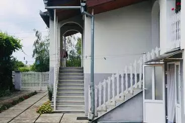 Majatalo садиба анна   термальні води косино