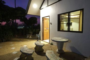 فندق Cool Breeze Bungalows