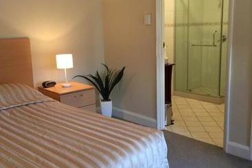 فندق على الطريق The Nosh & Nod Howick Street