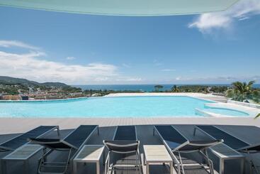 Villas The View Phuket By Resava
