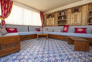 호텔 Ottoman Cave Suites